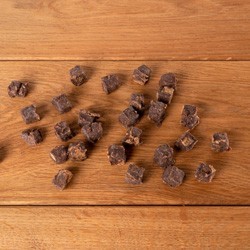 alsa-nature Hirschfleisch-Würfel Kauartikel, 200 g, Maße: ca. 1,5 x 2 cm, Hundefutter