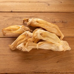alsa-nature Ziegen-Ohren Kauartikel, 200 g, Länge: ca. 20 cm, Durchmesser:  ca. 5 cm, Hundefutter