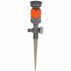 GARDENA Comfort Kreisregner Vario auf einer Nadel