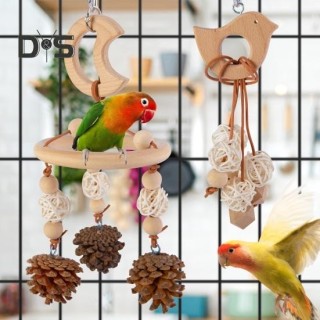Buntes hängendes Papageien-Vogelspielzeug, Trainings-Beißen-Kau-Zubehör, handgefertigtes Naturholz-Vogelschaukel-Hängewindspi