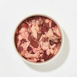 Kaninchenniere mit Fettkranz im Ganzen