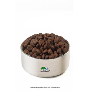 Pferd mit Süßkartoffel