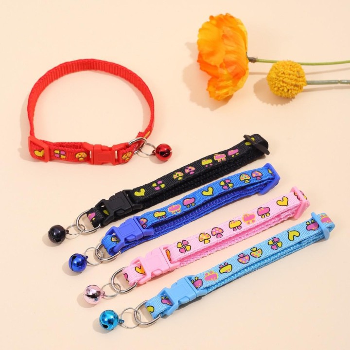 Hundehalsband mit Pilz-Patch und Glöckchen für kleine Hunde Mushroom Patch blau