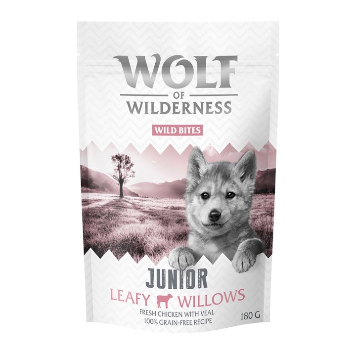 Sparpaket 3 x 180 g: Wolf of Wilderness Snack - Wild Bites - JUNIOR Leafy Willows - Kalb & Huhn (kleine Würfel)