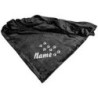 Schecker - Bestickte Mikrofaserdecke Premium [Schwarz - Pfotenspur mit Name]