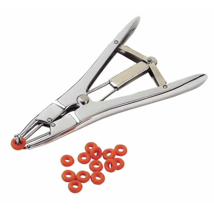 Zange legt Gummiringe auf Kamer