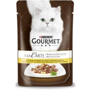 Purina Gourmet a la Carte mit Huhn garniert mit Spinat und Pasta-Perlen