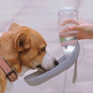 Hunde gehen aus Wasserkocher Trinker Tragbarer Wasserbecher Trinkwasser Feeder Haustier Wasserflasche Outdoor Walking Dog Sup