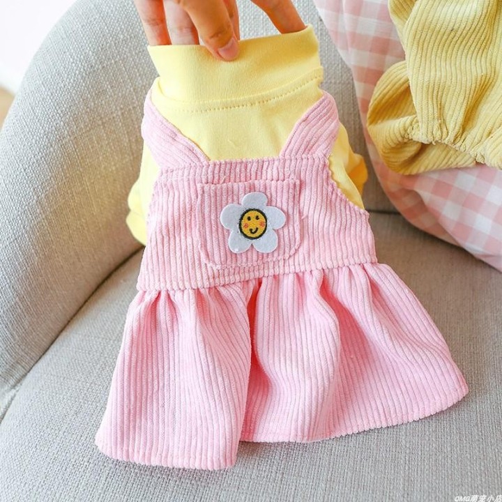 1PC Haustierbekleidung für Hunde und Katzen, Herbst und Winter, verdicktes warmes rosa Sonnenblumen-Prinzessinnenkleid, geeig