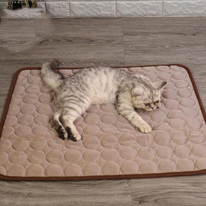 Weiche Sommer-Kühlmatten für Haustiere, Sommer-Autositz-Eis-Seidenmatte, Haustier-Kühldecke ohne Stiche One Size