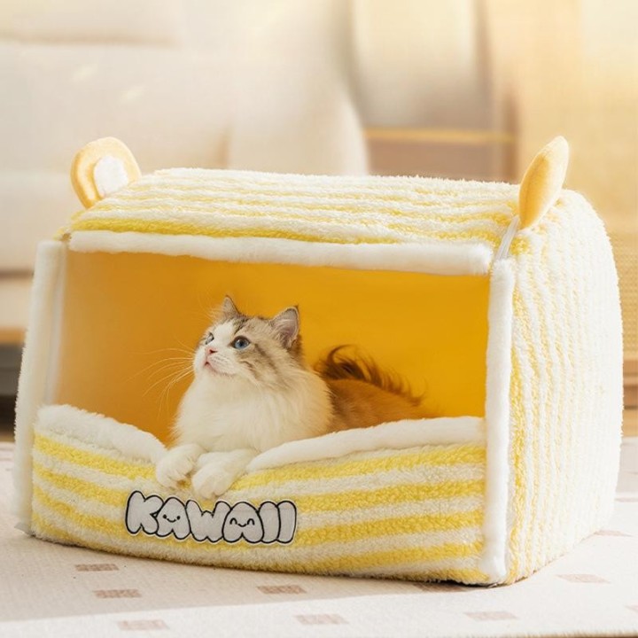 Warm und winddicht für Katzen im Herbst und Winter Niedliche Katzenzwinger mit großen Ohren Klassisch gestreifte Zwinger Jurt