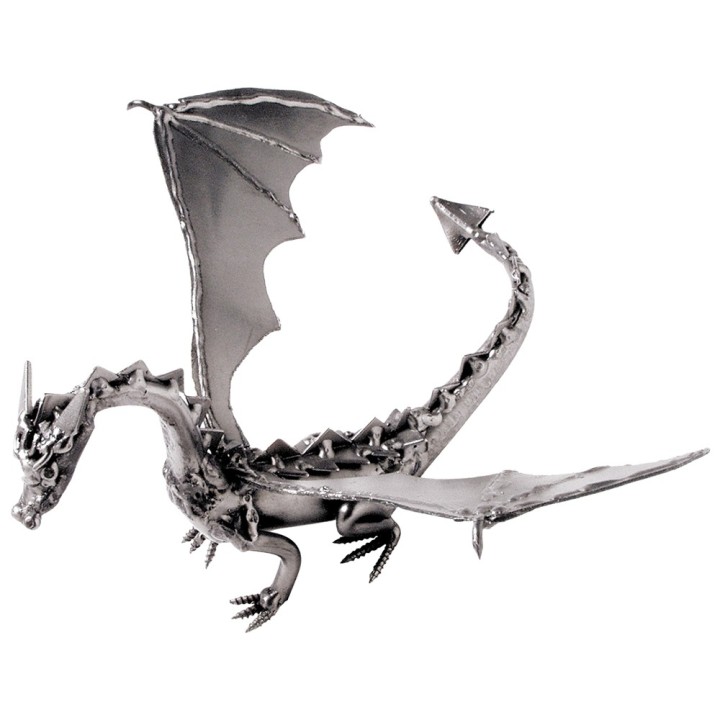 Fauchender und fliegender Drache als Metallfigur von Hinz und Kunst