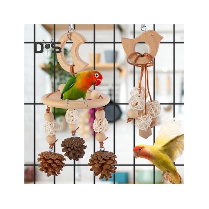 Buntes hängendes Papageien-Vogelspielzeug, Trainings-Beißen-Kau-Zubehör, handgefertigtes Naturholz-Vogelschaukel-Hängewindspi