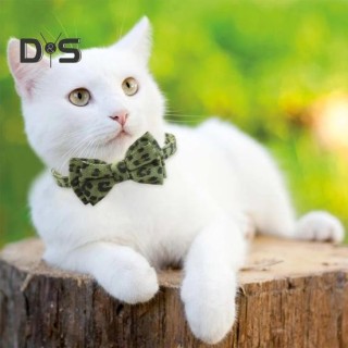 Haustierhalsband mit Leopardenmuster und Glöckchen, leichte Katzenhalskette aus Stoff, skalierbare Haustierhalskette für Katz