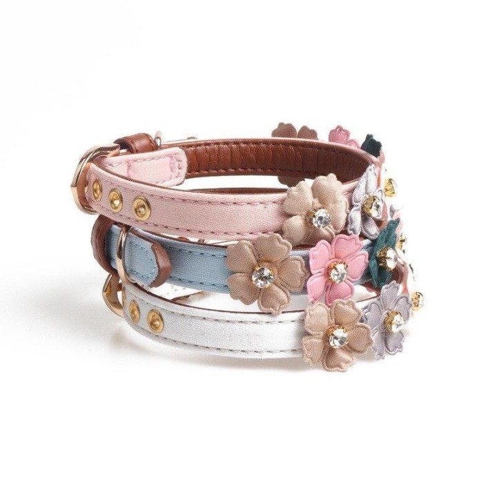 Haustier Hund Blume Strass Halsband Blume PU Kette Leder Kleine und Mittlere Chihuahua Mops Haustierbedarf Katze und Hund Hal