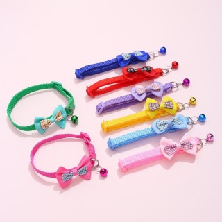 Kariertes Schleifenhalsband mit Glöckchen für Katzen und Hunde Plaid Bow rot