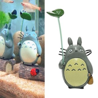 Aquarium Dekoration Lebendige Farbecht Aquarium Landschaftsbau PVC Anime Figur Miyazaki Katze mit Blatt L grau